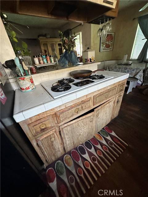 San Gabriel, CA 91775,6007 Avon AVE