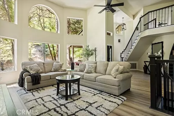 28670 Shenandoah DR, Lake Arrowhead, CA 92352