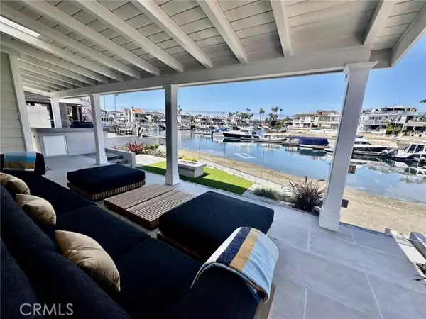 56 Balboa Coves, Newport Beach, CA 92663