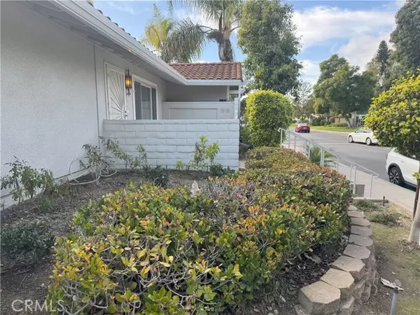 Laguna Woods, CA 92637,2039 Via Mariposa E C