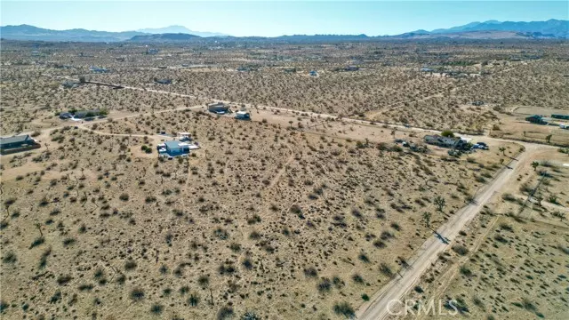 133 Fairmont DR, Joshua Tree, CA 92284