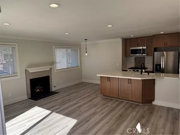 Huntington Beach, CA 92649,16582 Jib CIR 4