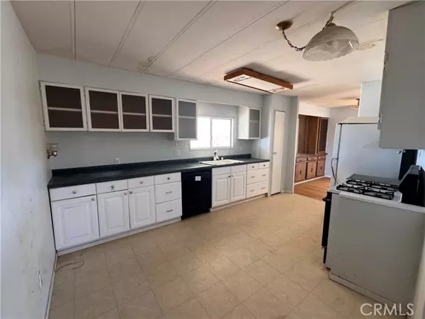 Yucca Valley, CA 92284,2351 Teakwood