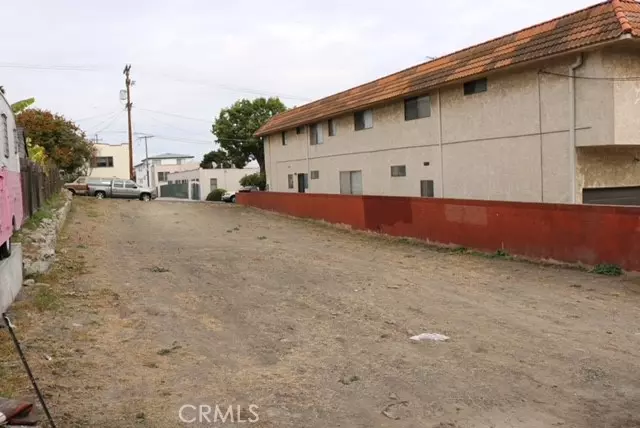 879 W 18th ST, San Pedro, CA 90731