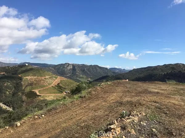 Fallbrook, CA 92028,39939 Jones RD