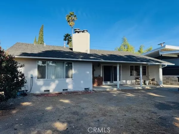 Woodland Hills, CA 91364,22714 Macfarlane DR