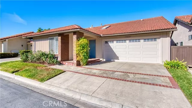 Mission Viejo, CA 92692,23993 Delantal