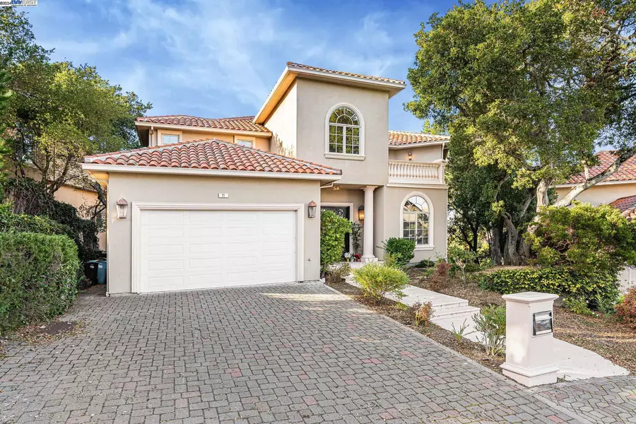11 La Strada, Burlingame, CA 94010