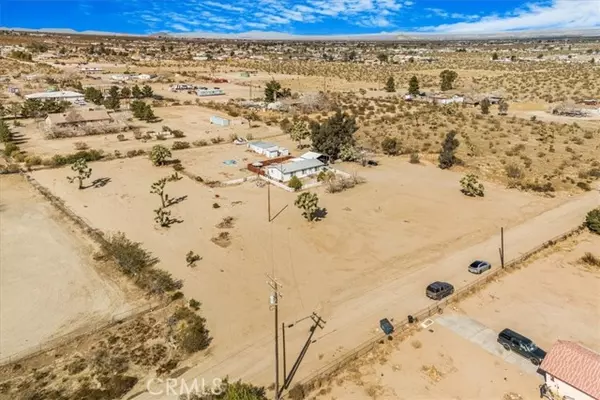 Phelan, CA 92371,13378 Paramount RD