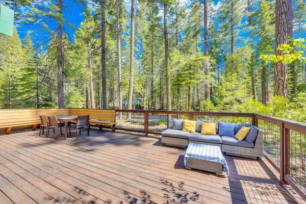 Pinecrest, CA 95364,226 Sugar Pine