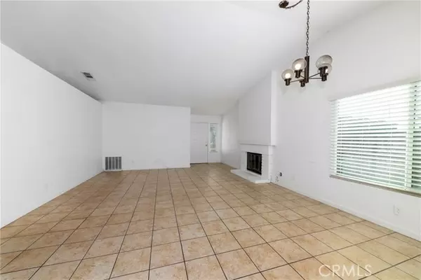 Fontana, CA 92336,7792 Lemon CT