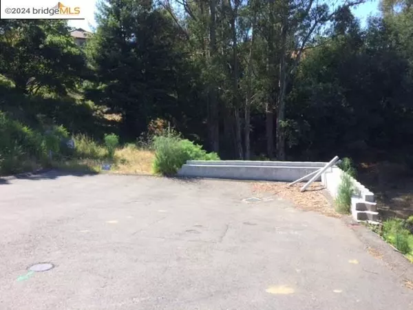 Oakland, CA 94618,164 Sheridan Rd