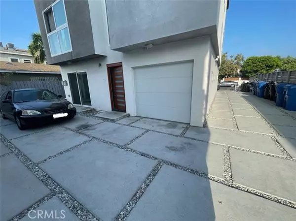 2304 CARMONA AVE 2304 1/2, Los Angeles, CA 90016