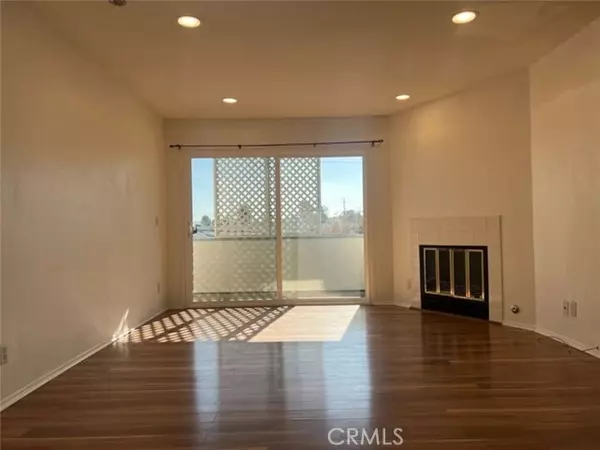 Van Nuys, CA 91411,14610 Erwin ST 206