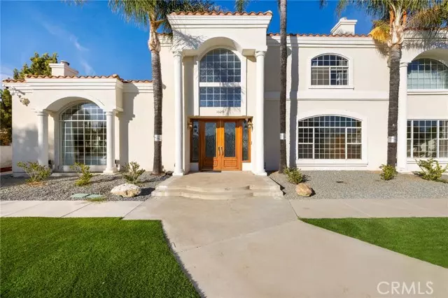 1029 E Belmont Abbey LN, Claremont, CA 91711