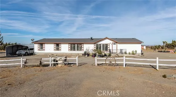 2964 Smoke Tree RD, Pinon Hills, CA 92372