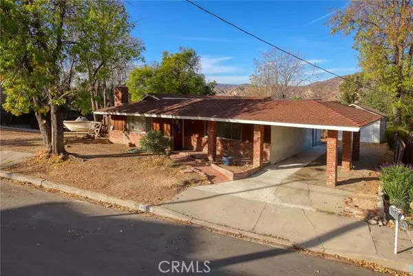 Sunland, CA 91040,8811 Yates ST