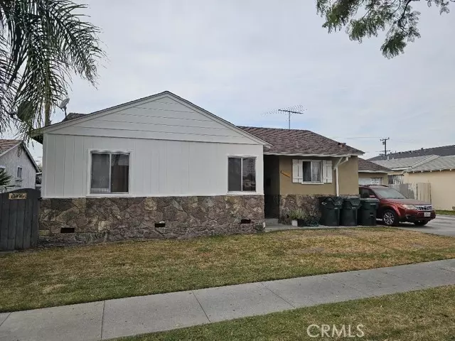 6833 Ira AVE, Bell Gardens, CA 90201