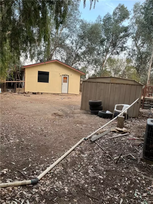 Lake Elsinore, CA 92532,18100 Honey LN