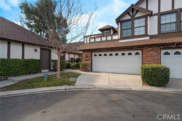 950 S Rim Crest DR 12, Anaheim Hills, CA 92807