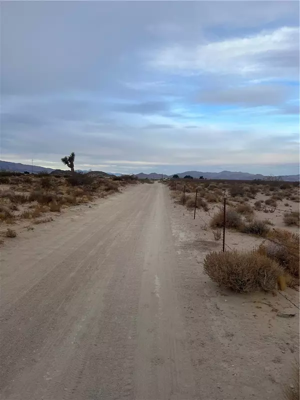 Lucerne Valley, CA 92356,1 Rodeo RD