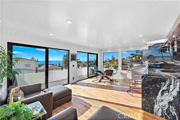 Laguna Beach, CA 92651,2966 Terry RD