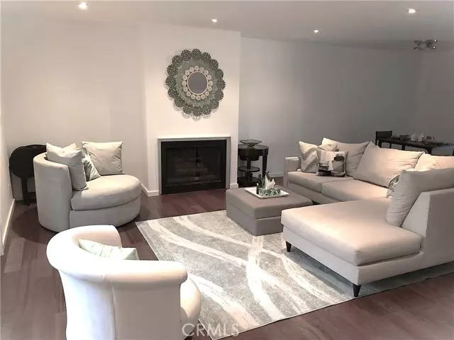 Redondo Beach, CA 90277,1200 Opal ST 22