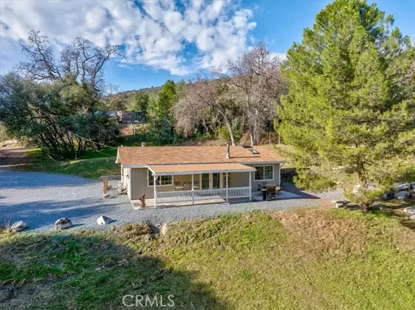 42109 River Falls RD, Oakhurst, CA 93644