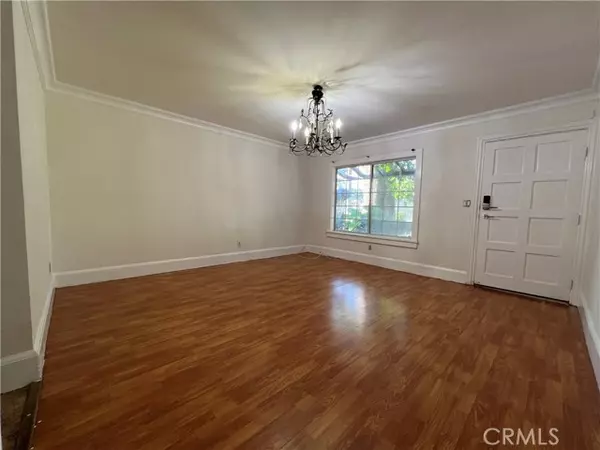 521 S Lyon ST 46, Santa Ana, CA 92701