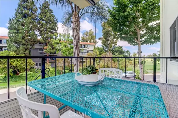 Laguna Woods, CA 92637,2394 Via Mariposa 1D