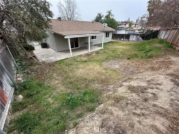 Fontana, CA 92337,11981 Kenwood DR