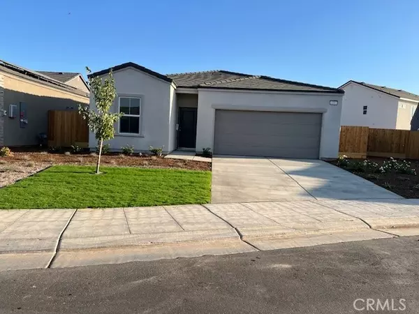 1086 Deerhorn DR, Madera, CA 93636