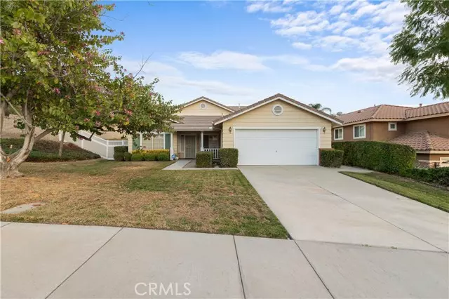 7305 Brookwood LN, Highland, CA 92346