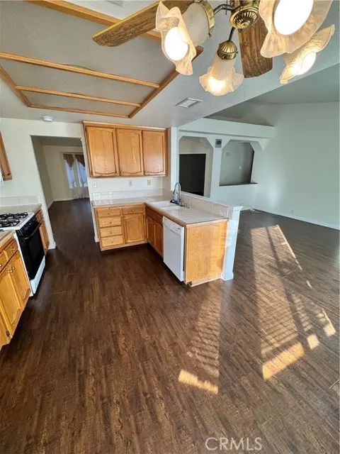 Colton, CA 92324,2594 Gunnison WAY