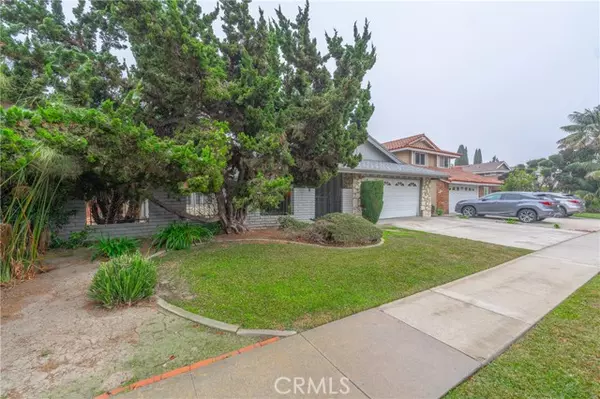 Santa Ana, CA 92704,1418 W Carriage DR