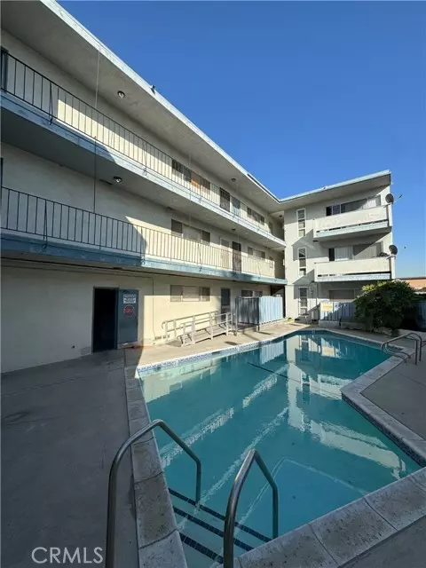 934 Larch ST, Inglewood, CA 90301