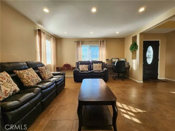 Commerce, CA 90040,6230 Nye ST