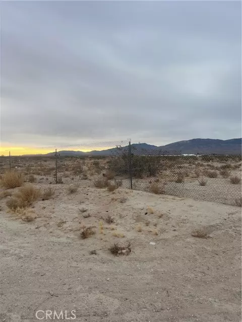 Lucerne Valley, CA 92356,7 Rodeo RD