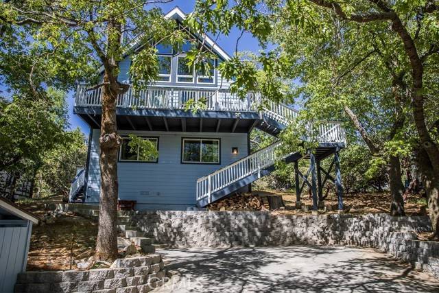 1216 Yosemite DR, Lake Arrowhead, CA 92352