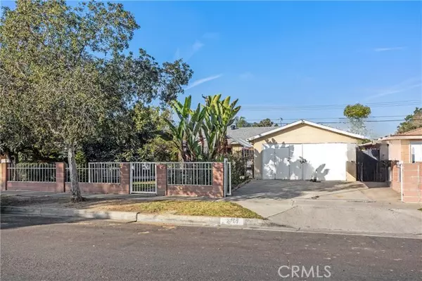 2709 W Saint Gertrude PL, Santa Ana, CA 92704