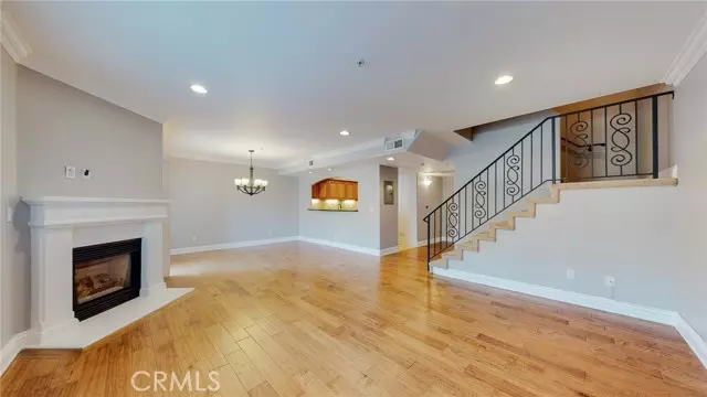 North Hollywood, CA 91602,11540 Moorpark ST 103