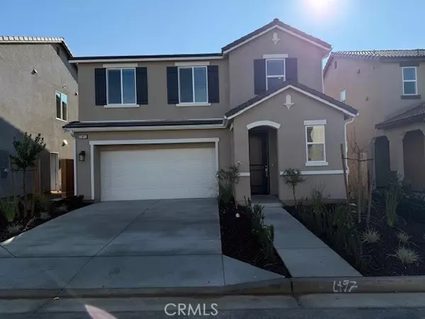 2865 E Escarpa, Fresno, CA 93730