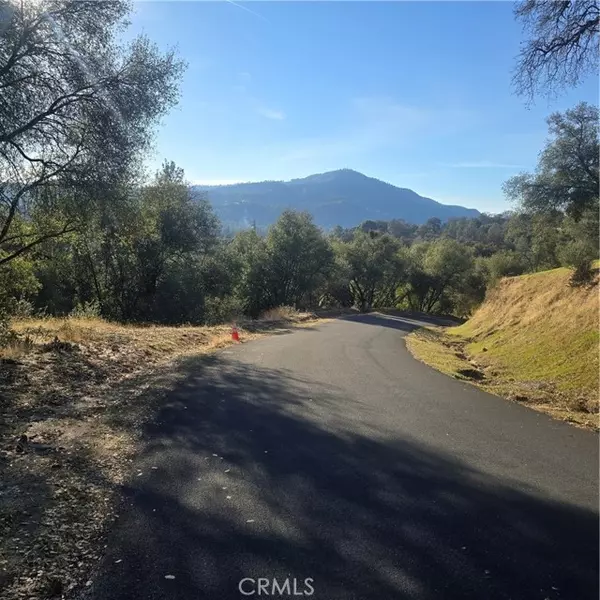 0 Hillsborough LN, Oakhurst, CA 93644