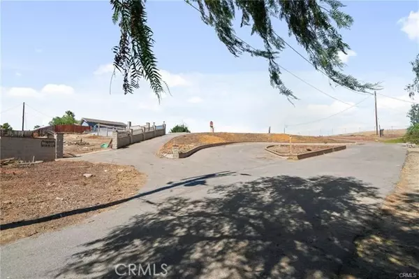 Corona, CA 92881,7800 View LN