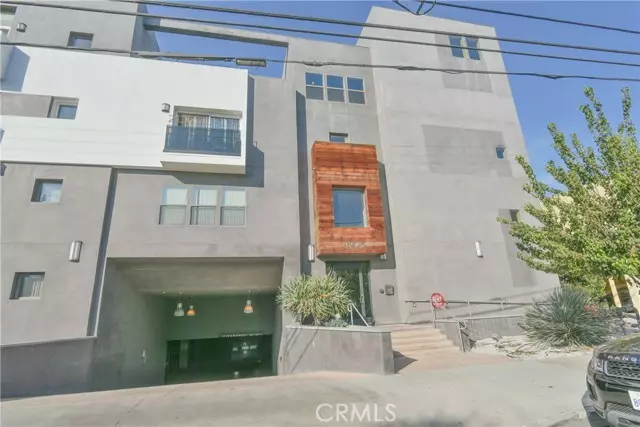 Valley Village, CA 91607,11925 KLING ST 104