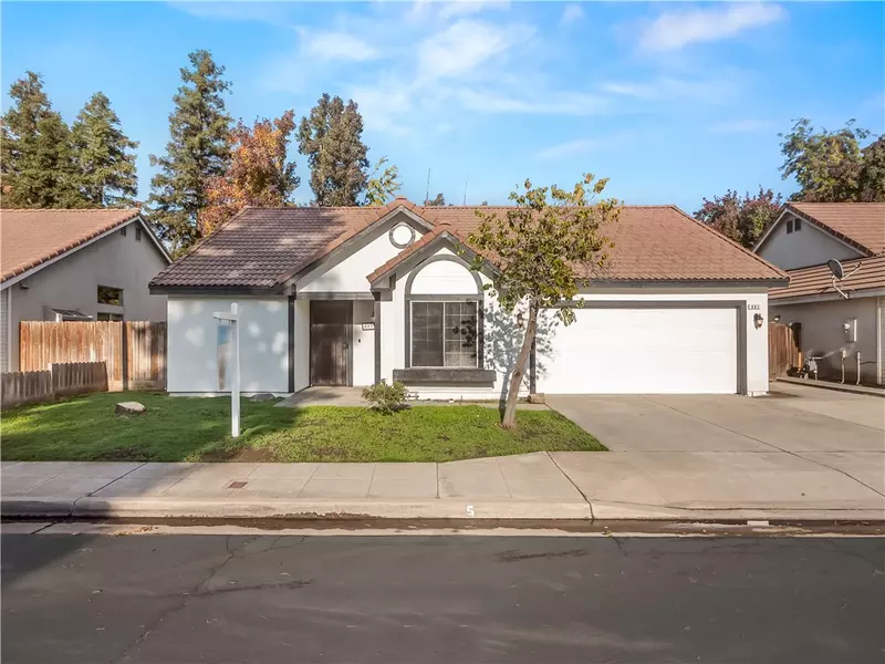 893 N Bush AVE, Clovis, CA 93611