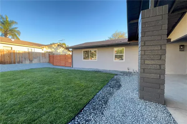 Highland, CA 92346,2715 Lomita PL