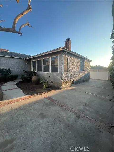 Sylmar, CA 91342,13384 Foothill BLD