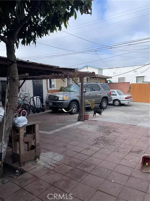 1501 W 83rd ST, Los Angeles, CA 90047