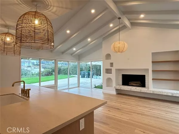 207 Milford DR, Corona Del Mar, CA 92625